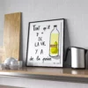 Affiche déco cuisine format A1 avec cadre, motif liqueur de poire jaune